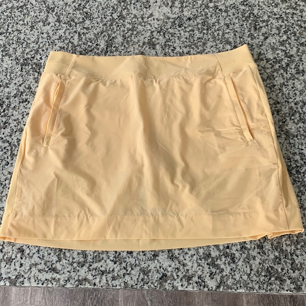 Yellow skirt